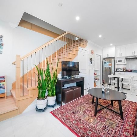 Апартаменты New Laneway House Near Airport, Downtown, Ubc Ванкувер Экстерьер фото